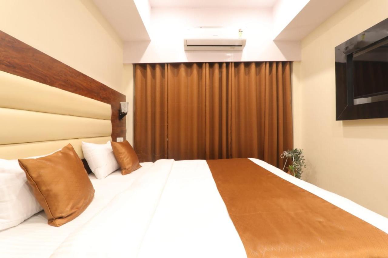 Hotel Blueark Lucknow Exterior photo